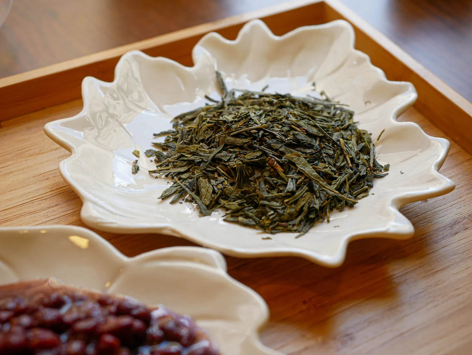 Feuilles de thé vert et haricots rouges azuki